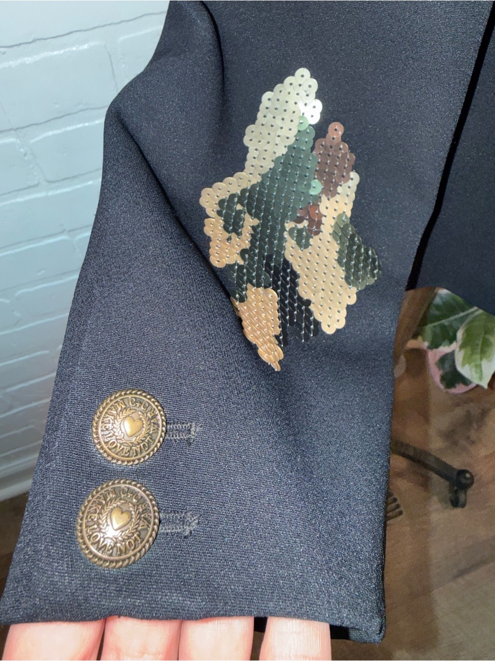 Moschino Vintage 1995 Black Blazer with Camo Sequin Patches Made in Italy - Picture 7 of 15